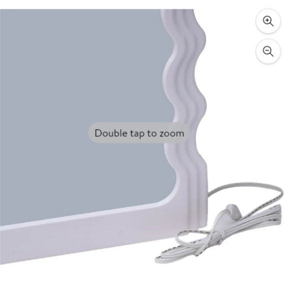 A wavey led mirror - Picture 9 of 13